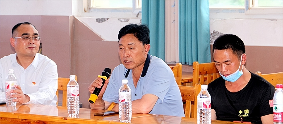 丰都龙河镇丰一中学校简介,丰都县丰一中学