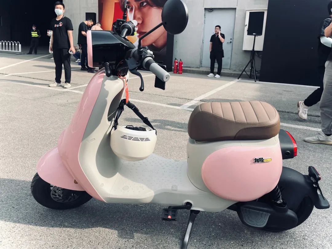 电摩e300p发布,九号电动摩托e300p