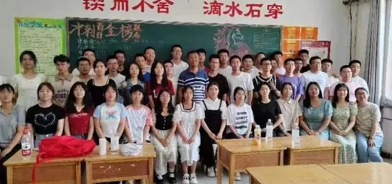 毕业季来临即将和母校说再见,毕业十年匆匆路过母校感言