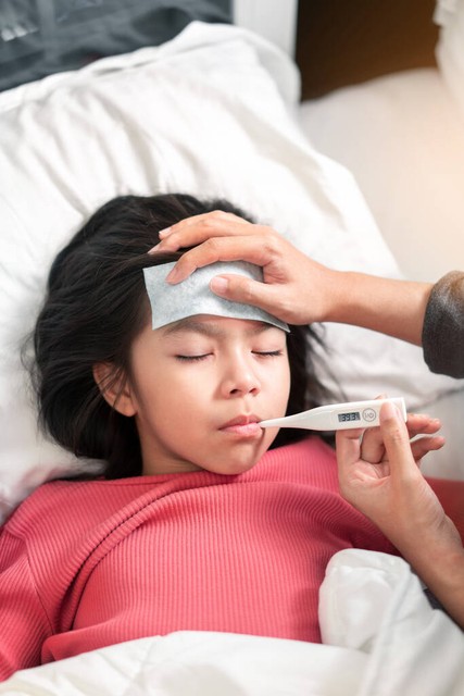 甲流感孩子呕吐咋办,甲流感后小孩头疼