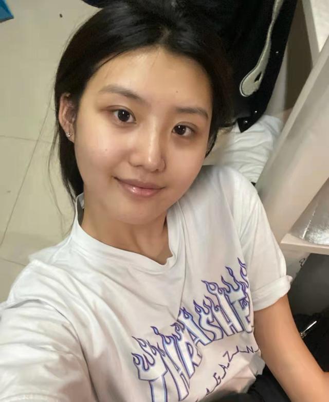 为什么经常化妆脸很黑,为什么经常化妆的人脸都黄