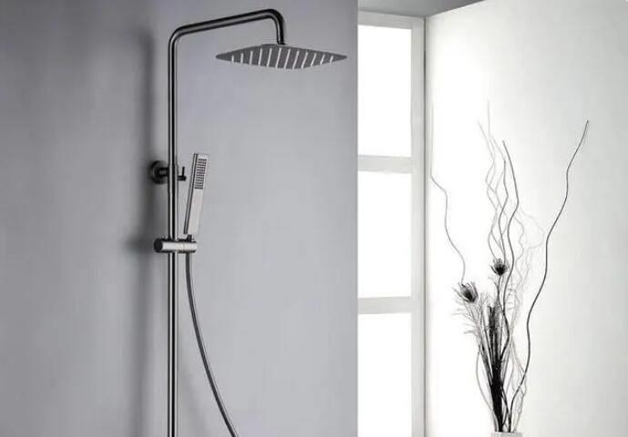 淋浴喷头一直漏水怎么解决,淋浴喷头漏水怎么修补