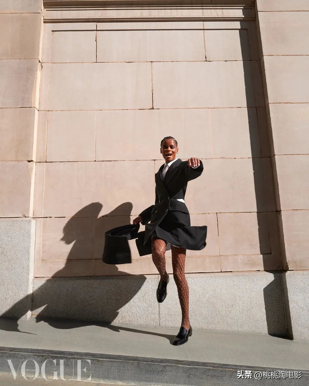 30位好莱坞颁奖季红人《VOGUE》“团建”，面对镜头随性自然