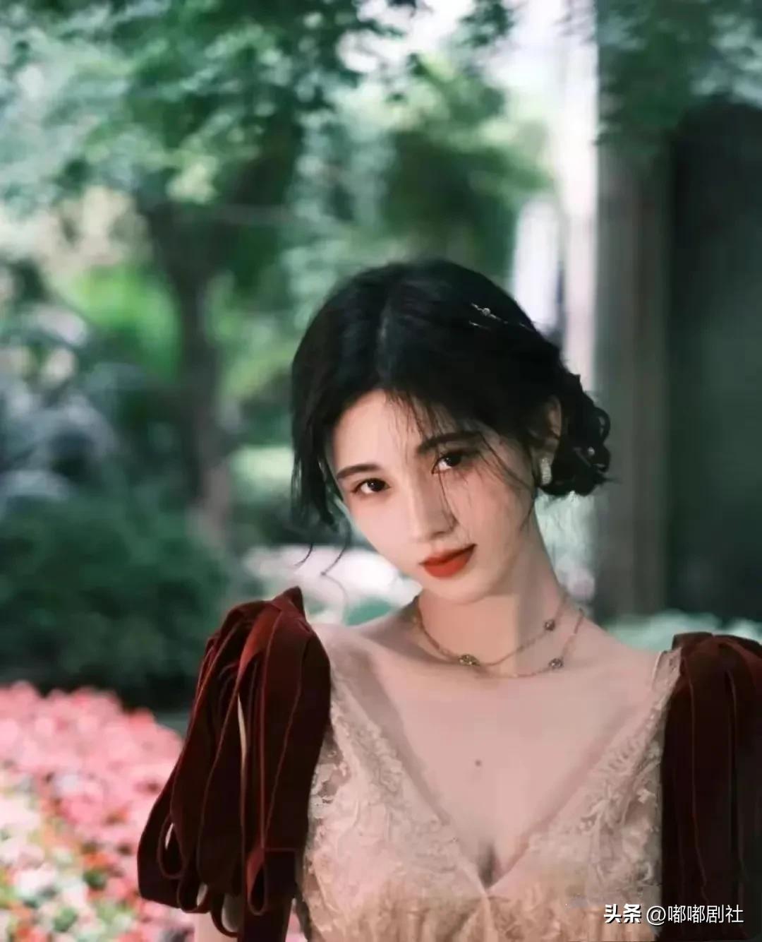 男朋友至今留着白月光的照片,男朋友有了个去世的白月光