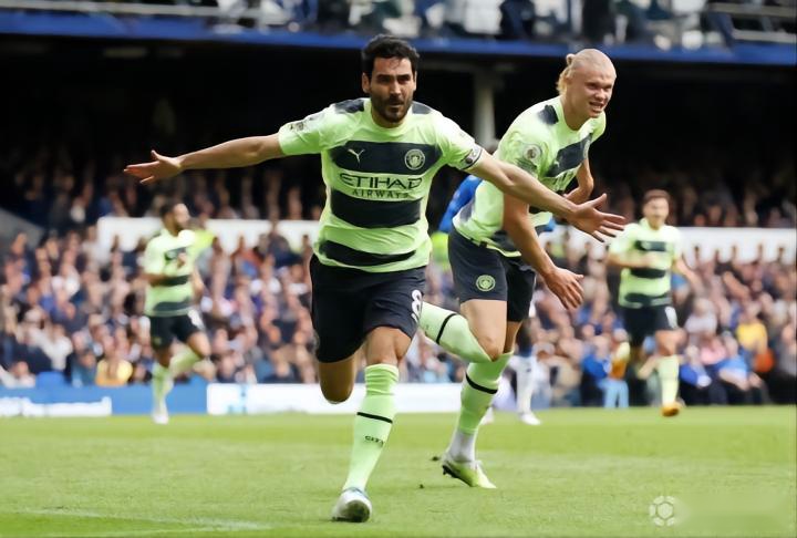 曼城的多库2球2助攻独造4球,曼城豪取9场不败狂进23球