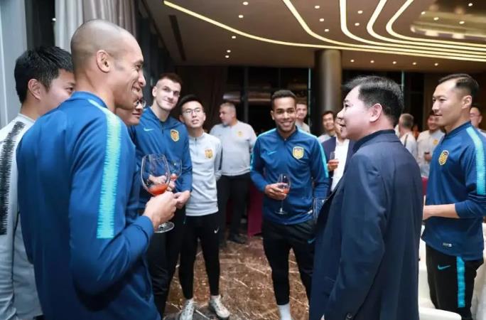 两代首富,王健林和许家印谁还能当首富