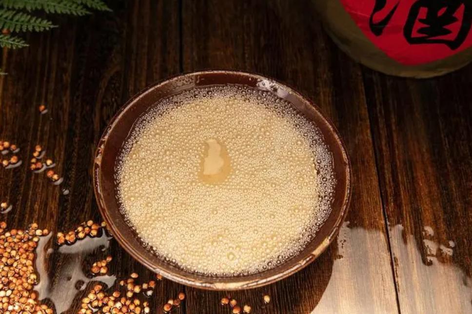 喝剩的酒如何储存,家里没地方存的酒多怎么摆放