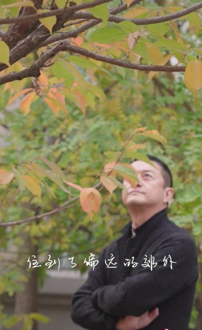 卖豪宅还债？李亚鹏全家搬离市中心豪宅，到郊外房子居住全力赚钱