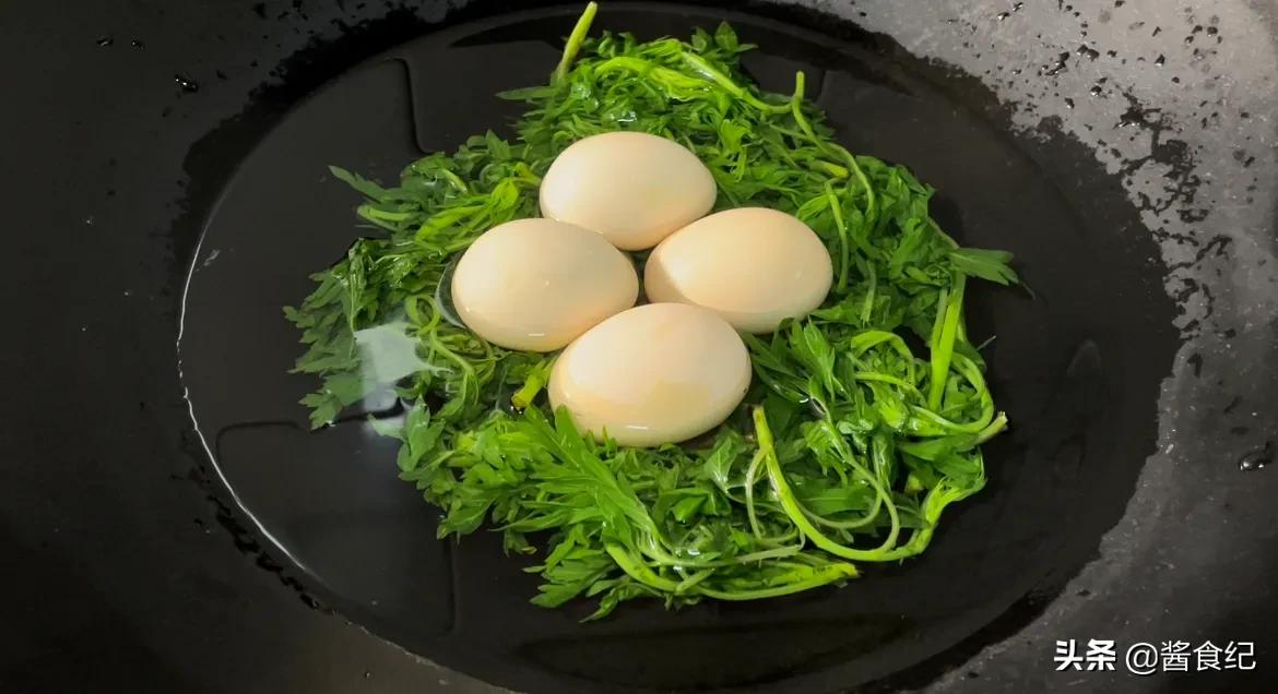 艾草煮鸡蛋有什么好处,艾草煮鸡蛋什么功效最好