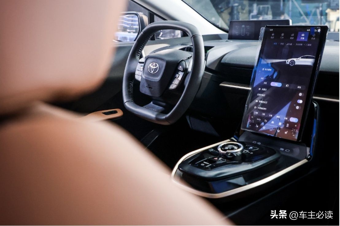 新能源汽车新王炸,丰田新能源车bz3测评