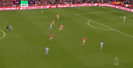 英超曼城3-1击败伯恩利,英超曼城2:1反超