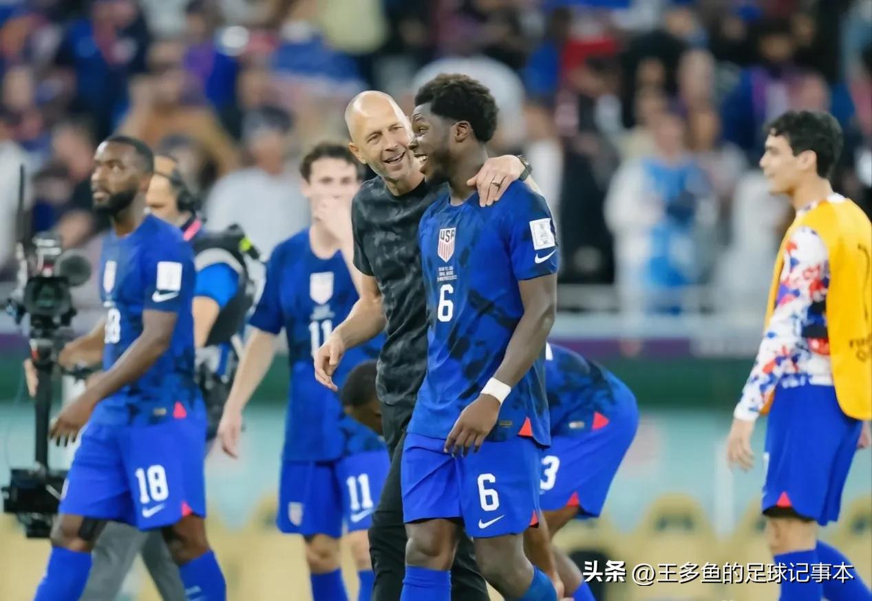 世界杯：荷兰VS美国，16强淘汰赛正式打响！荷兰实力强劲防守做起