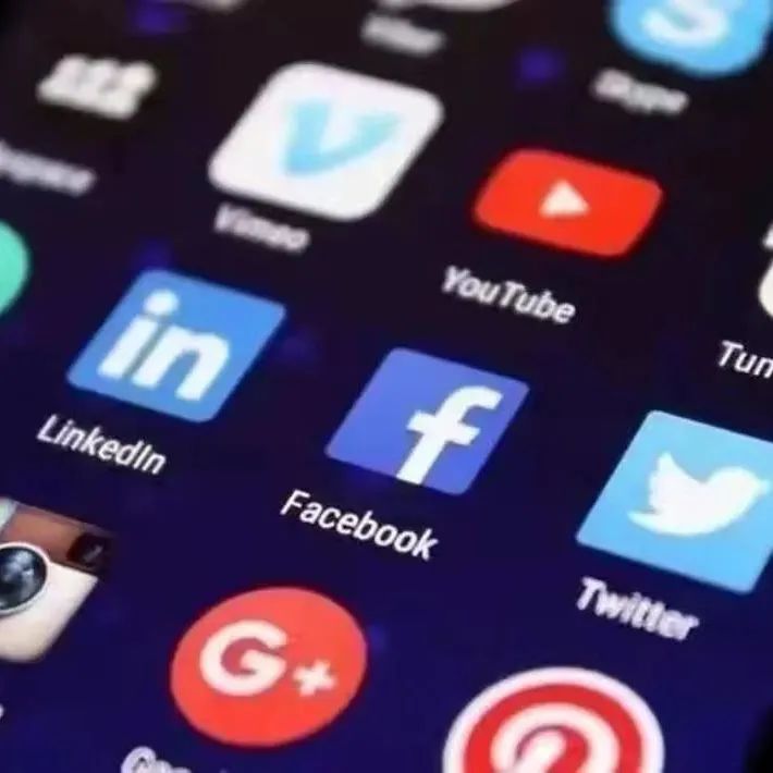 莫让网络“翻墙”变成人生“翻车”