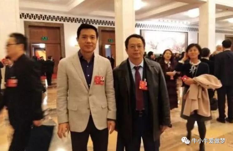 颠覆与反叛：*击狙**百度，对战腾讯，中国互联网背后的“反贼”