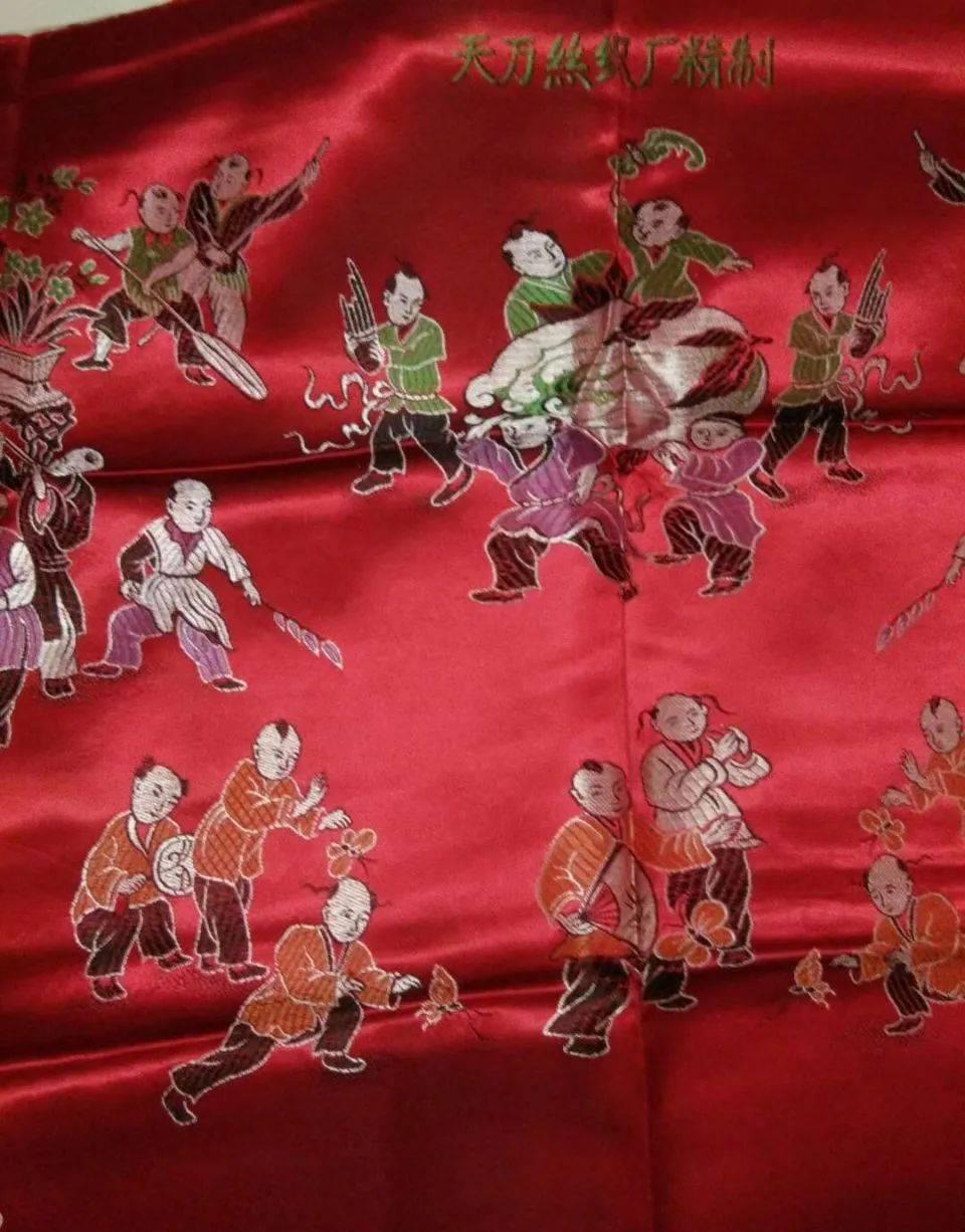 整整两皮箱，结婚21年从未用过！萧山有多少同款？