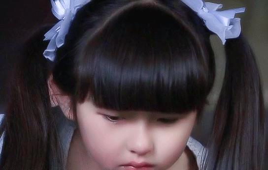 禁忌慾望：深夜影院里的诱惑镜头