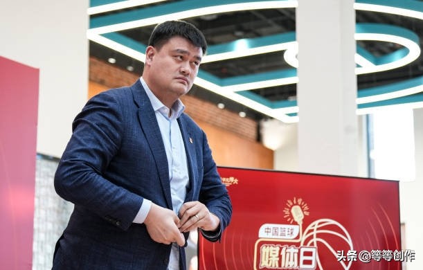 江苏青少年篮球冲撞集锦,江苏小学学生篮球比赛打架