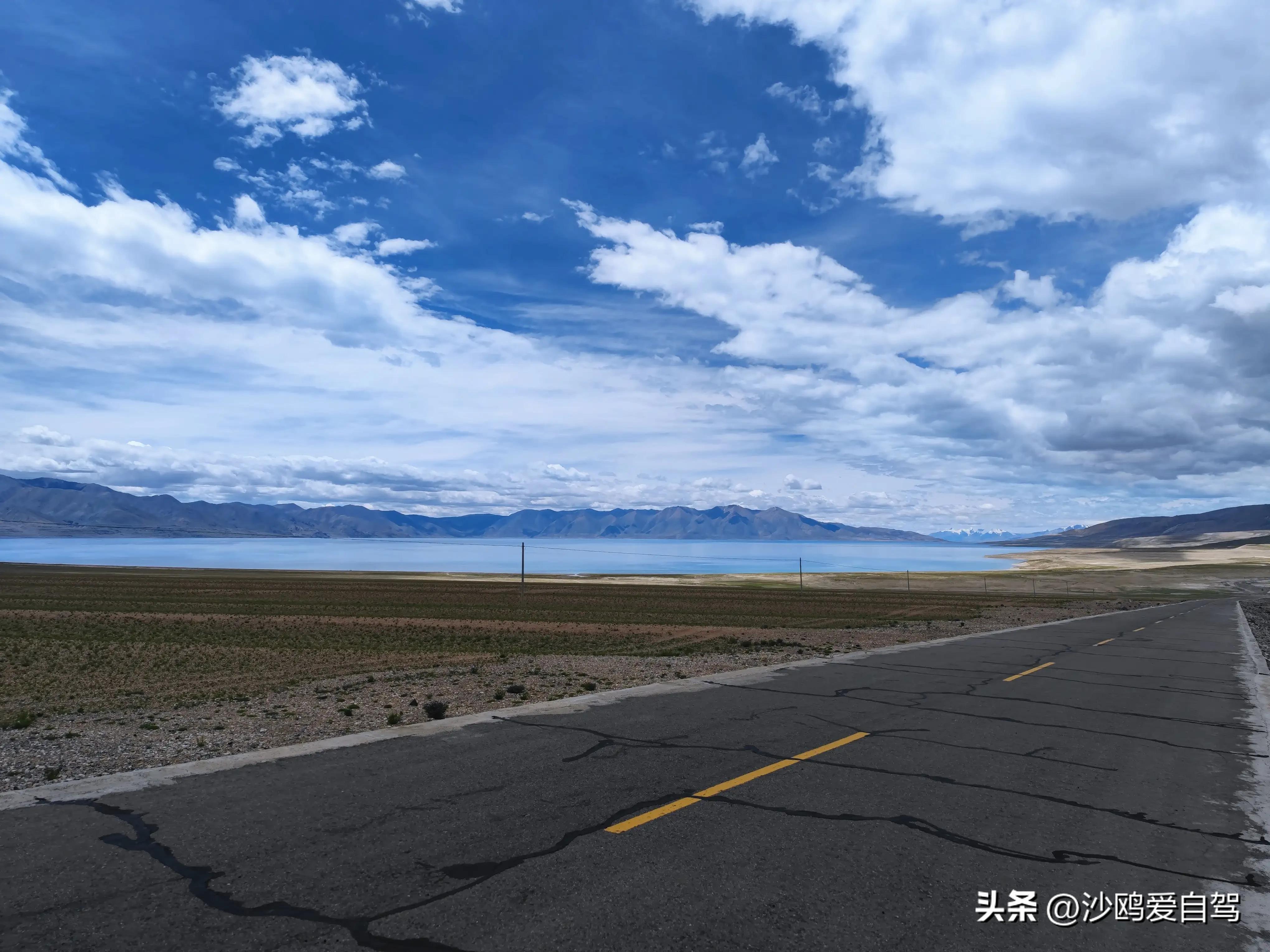 自驾四进*藏西***疆新**第12天:人在囧途:当惹雍措圣湖边陷车,轮胎鼓包