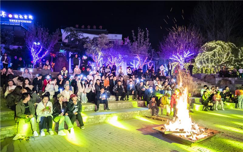 河南省国家级夜间文化和旅游消费集聚区掠影②｜重渡沟风景区越夜越精彩