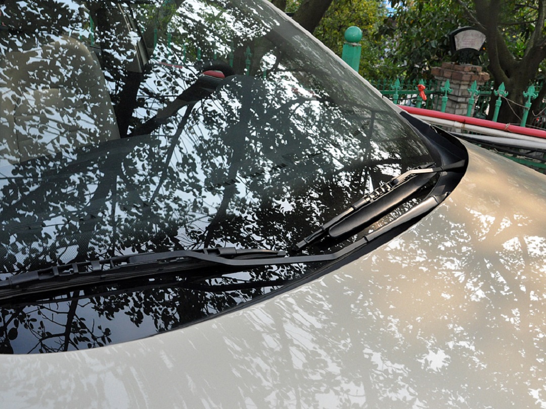 雨刮器出现呱呱声,雨刮器呱呱的声音