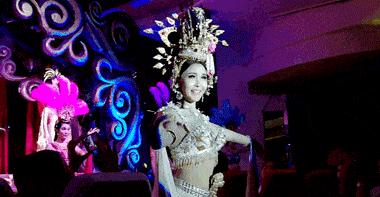 泰国皇后妮莎百科,泰国皇后妮莎颜值