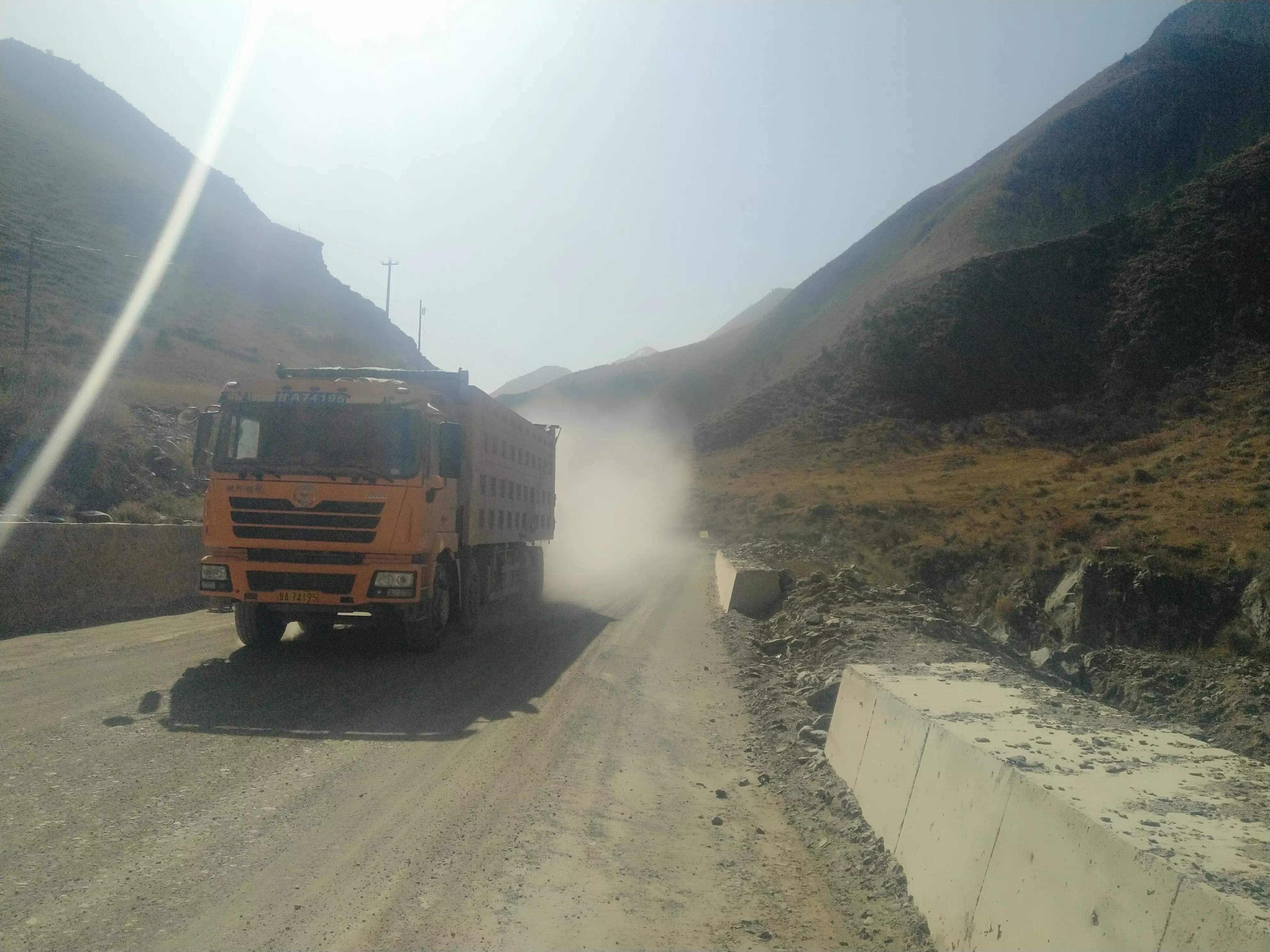 从甘肃翻越祁连山到青海,从肃北到青海沿途风景