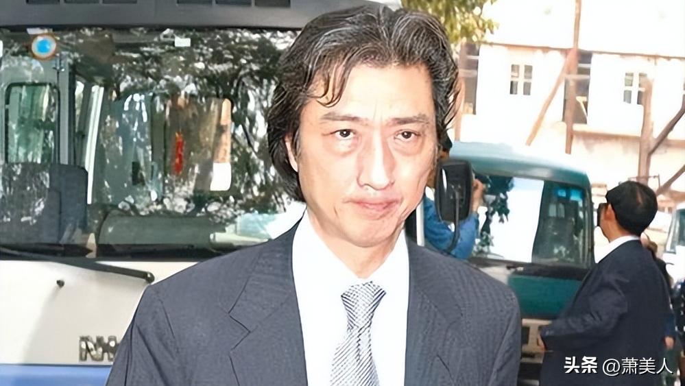 何超英：赌王掌上明珠，备受打击后变得疯癫，死后连墓碑都没有