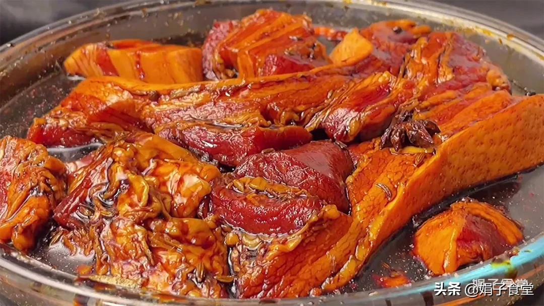 猪肉放在酱油里泡两天怎么做好吃,猪肉泡酱油的正确方法