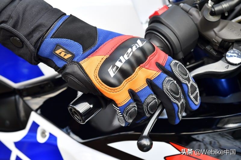 非常实惠又好用的一款手套,热销冬季款手套