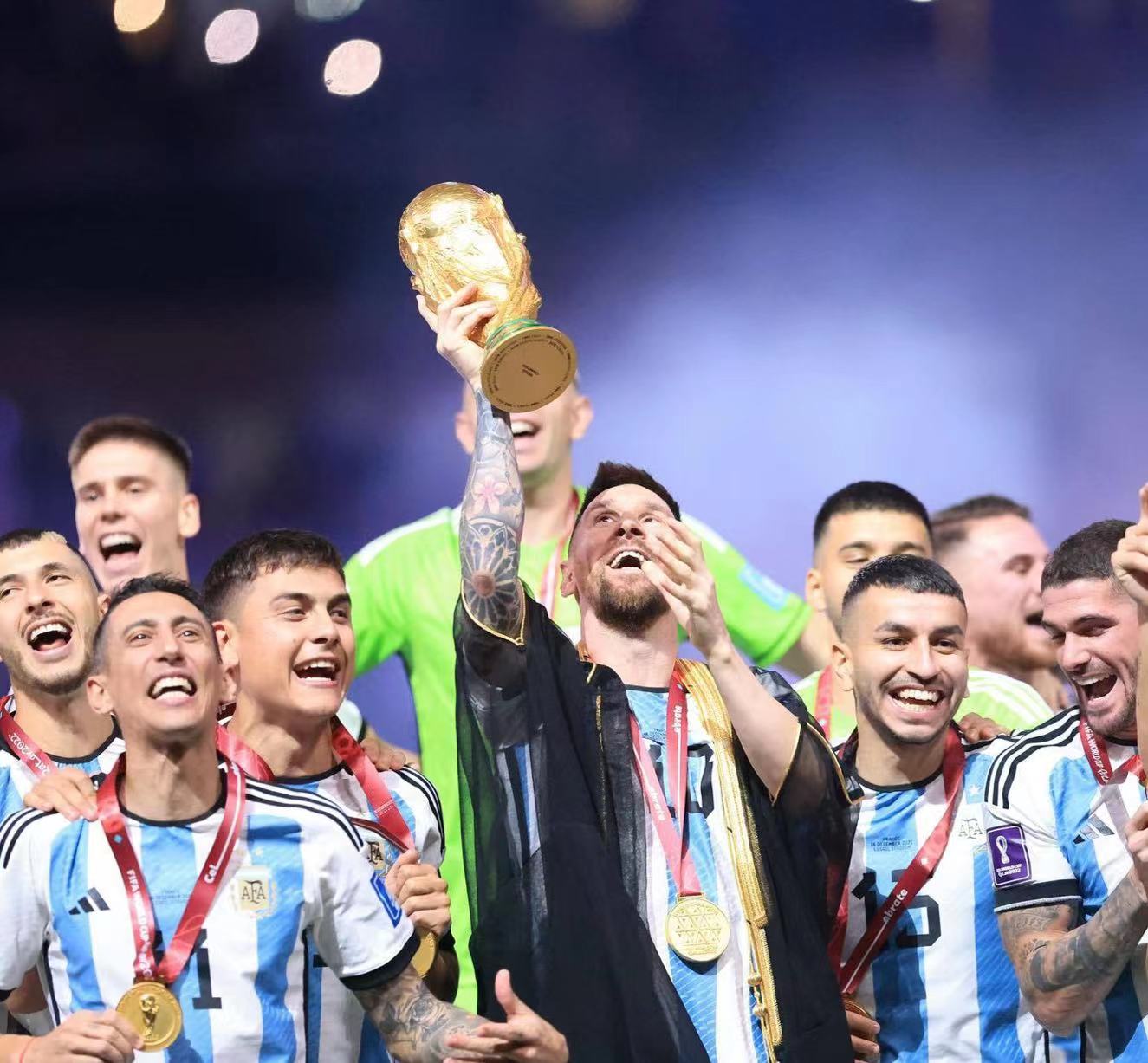 梅西成为吸金王,梅西夺冠后身价