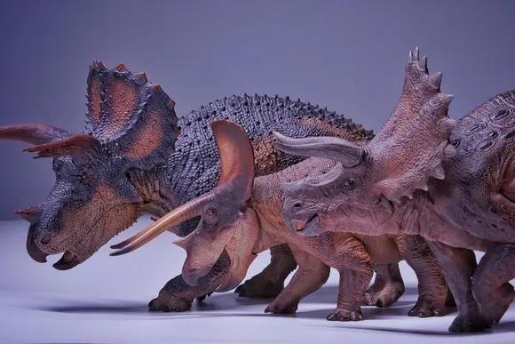 恐龙模型测评t-toy双脊龙jp版,安利亚恐龙模型镰刀龙