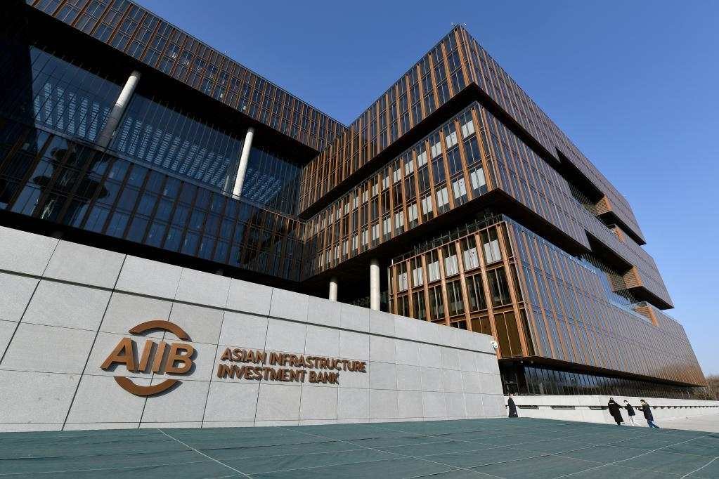 世行警告加息潮推高全球衰退风险,世行行长谈美债问题