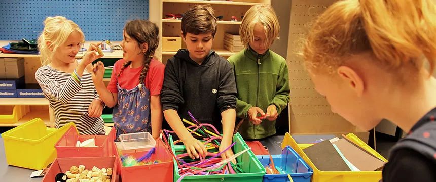 绔ヨ瘽閲岀殑绉戝,绔ヨ瘽閲岀殑瀹囧畽