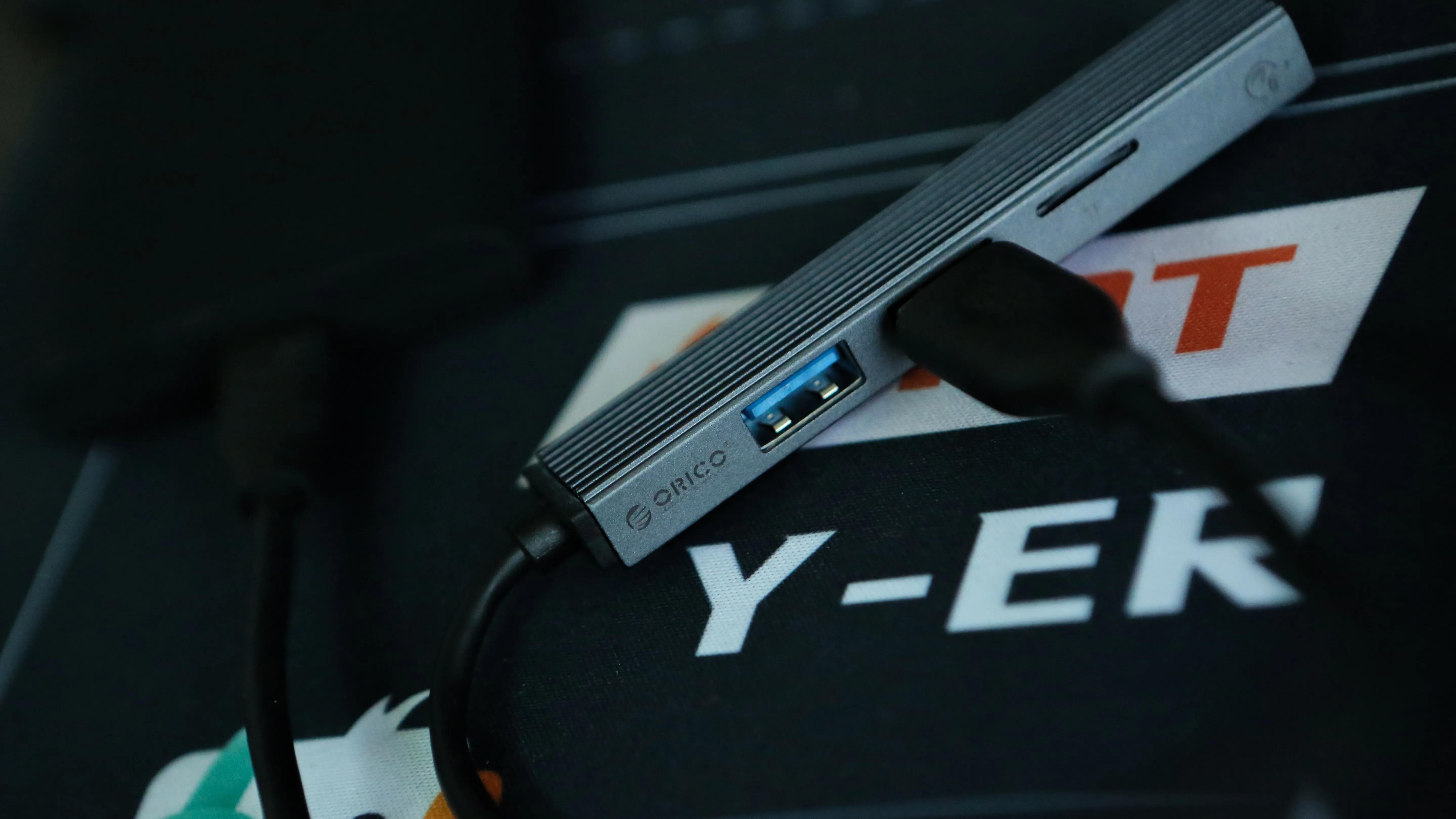 奥睿科透明扩展坞4口,奥睿科扩展坞优缺点