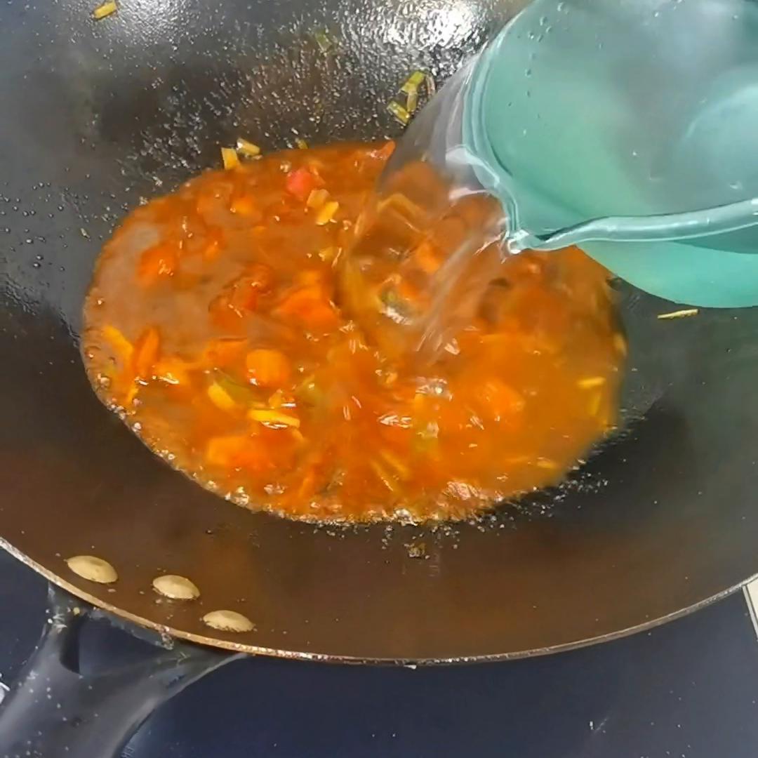 今日美食分享葱油饼和鸡蛋汤,炸葱花面油的正宗做法