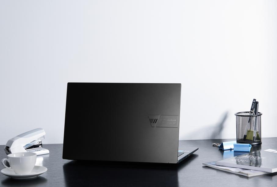 华硕无双oled屏可以使用多久啊,顶级lcd屏手机华硕