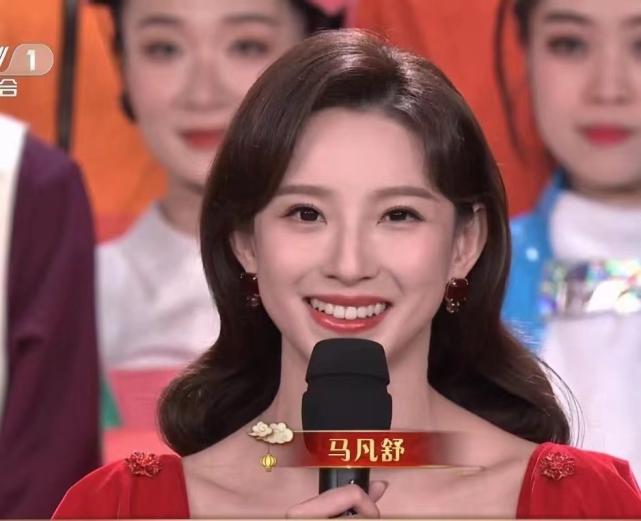 央视春晚主持人名单曝光,央视年轻主持人写真照