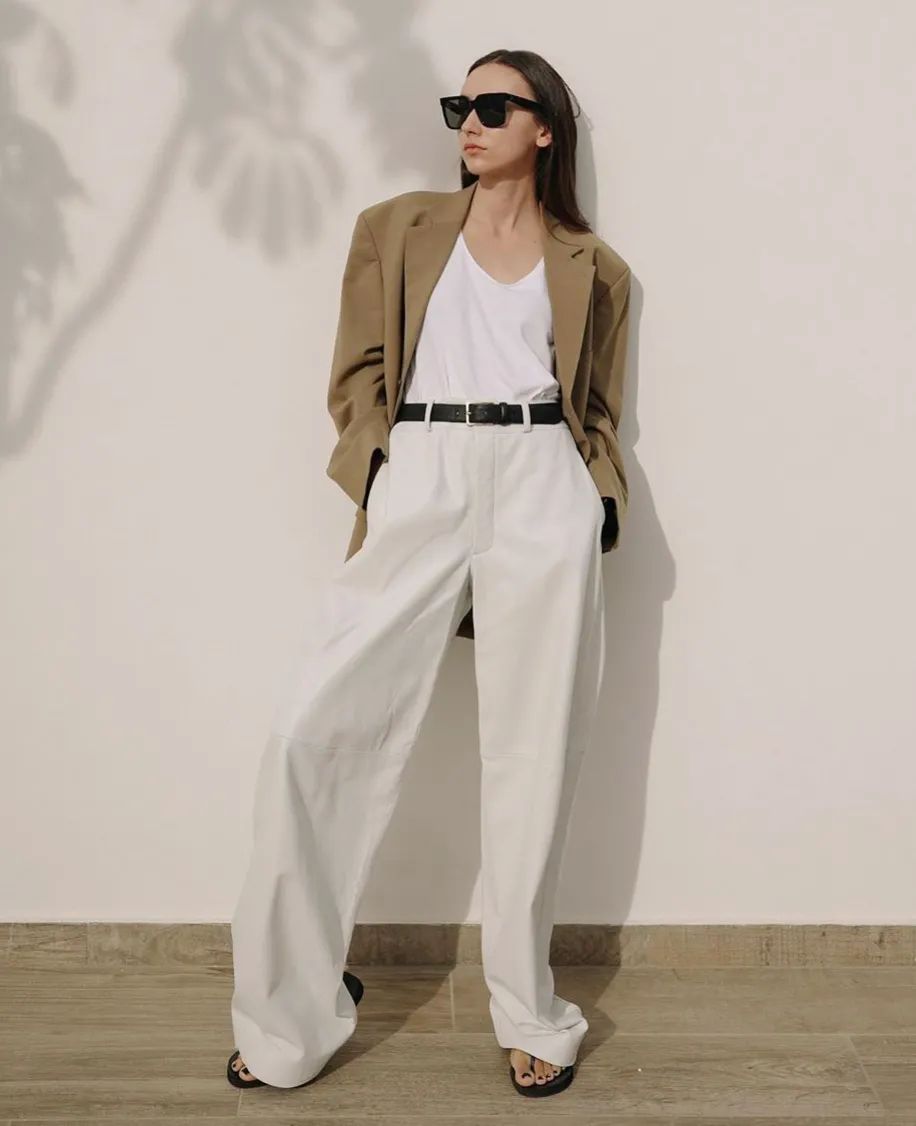 驼色连衣裙搭配的高级穿法,原来都这样穿驼色太年轻洋气了