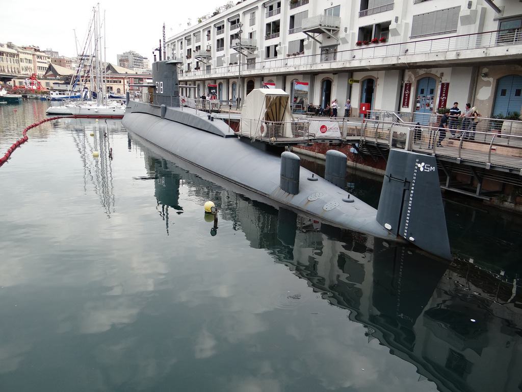 热那亚是哪个国家的首都,哥伦布的港口在哪里