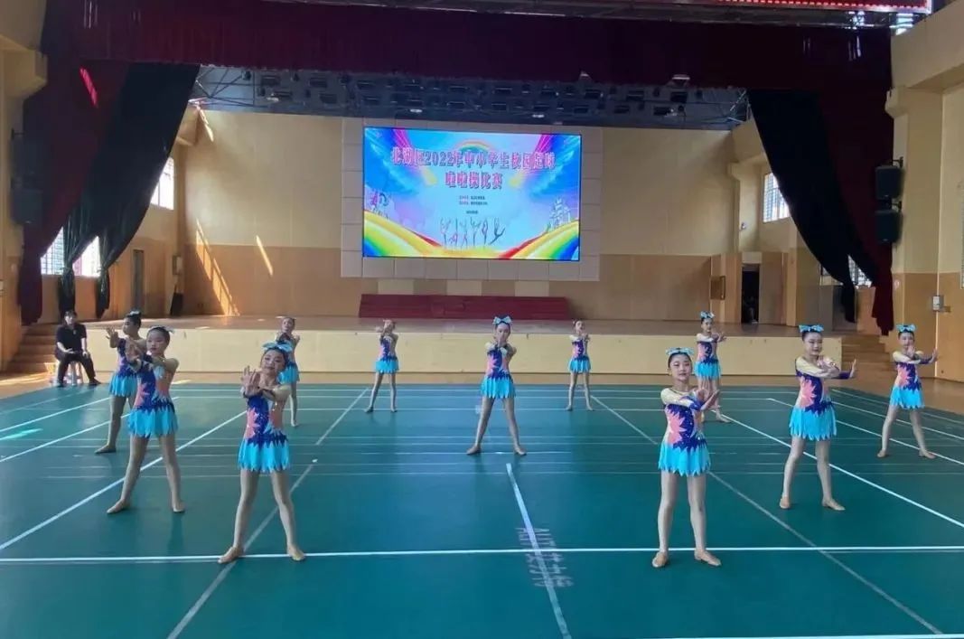 南曲沟小学喜报,明德小学喜报