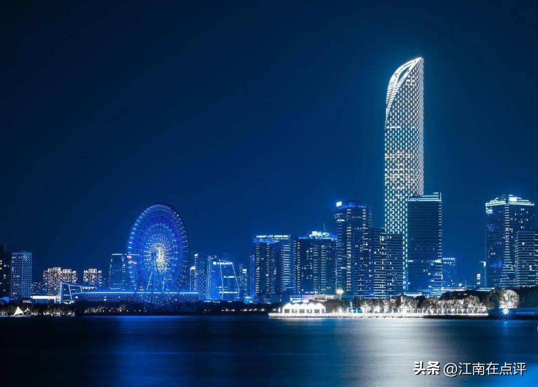 苏州摩天轮主题公园里的摩天轮,苏州金鸡湖摩天轮要拆吗