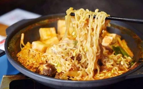 “人造美女之都”泡菜韩国现状，带你看看韩国的冷知识