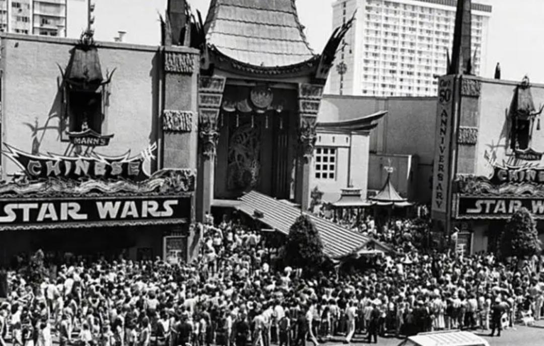 三体泰坦人对抗博士,三体打败虫子