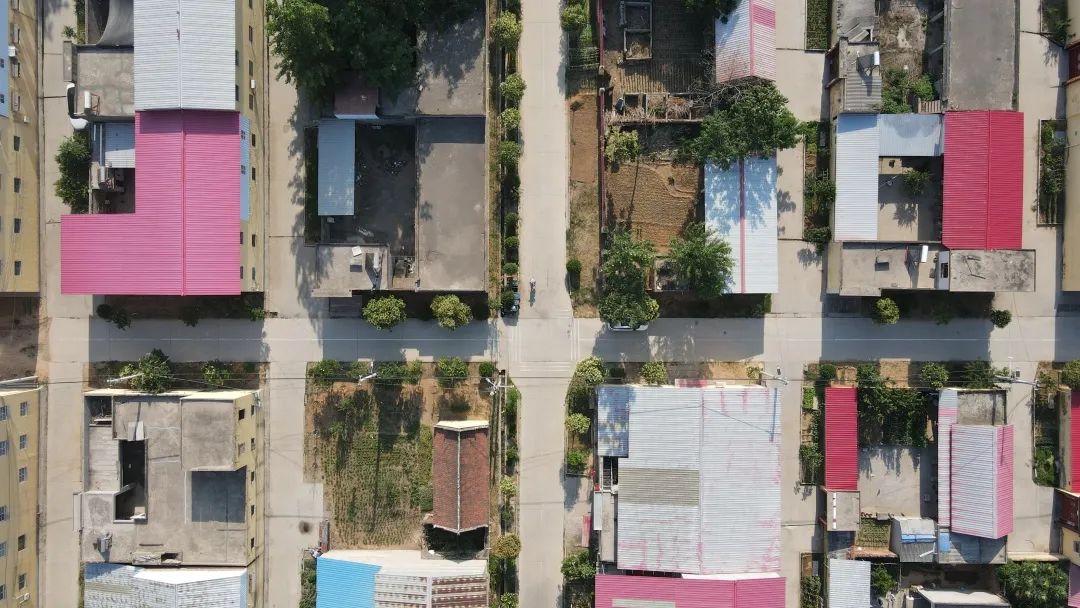 要建房子前是不是先画设计图,要建房的地属于红线怎么办