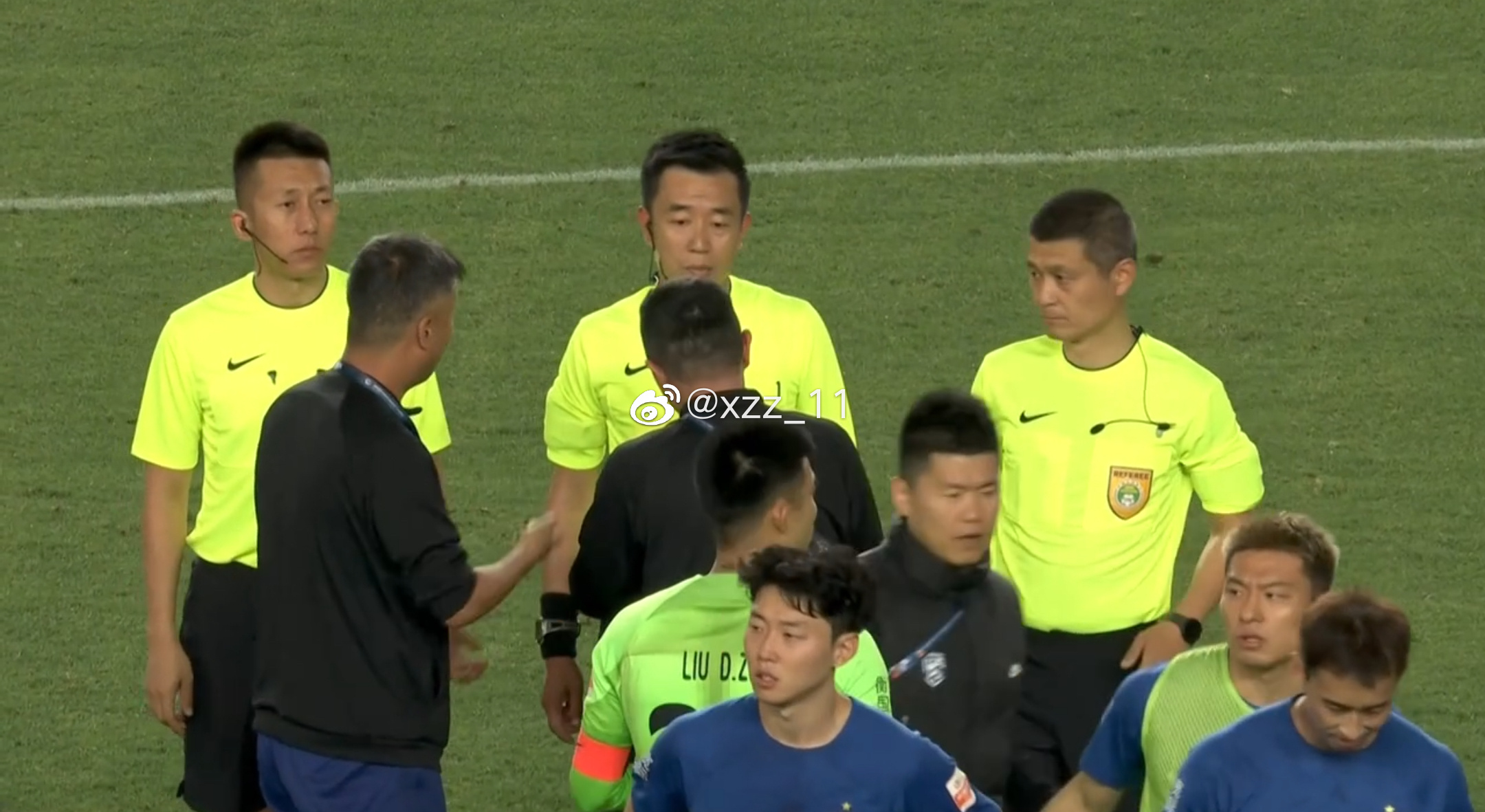 嫩哨拿三镇练手？足协安排欠妥裁判自毁前程多队也得为他“买单”