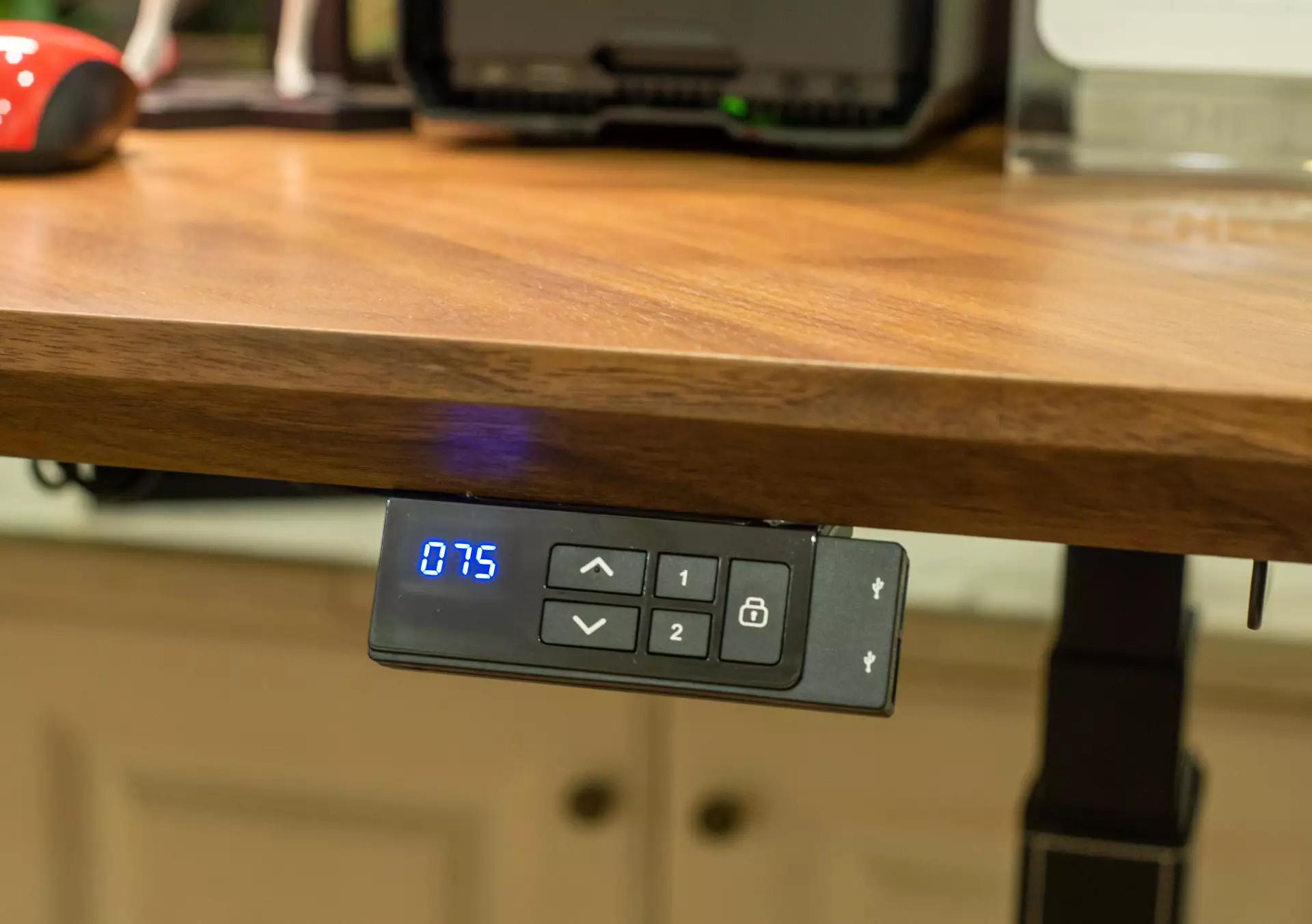 电动升降桌需要怎样进行操作,手摇电动升降桌怎么选择