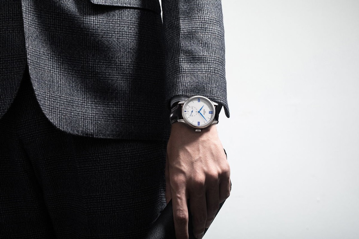 摩纹表在瑞士属于什么档次,摩纹表