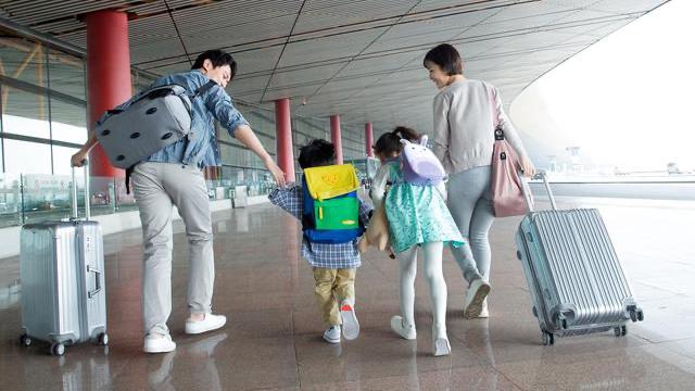 20寸行李箱可以上飞机限重吗,20寸登机行李箱限重吗