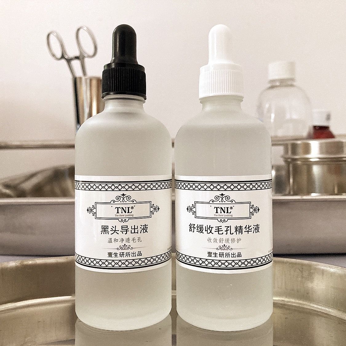 为什么鼻子可以挤出很大的黑头,用夹子挤出鼻子黑头