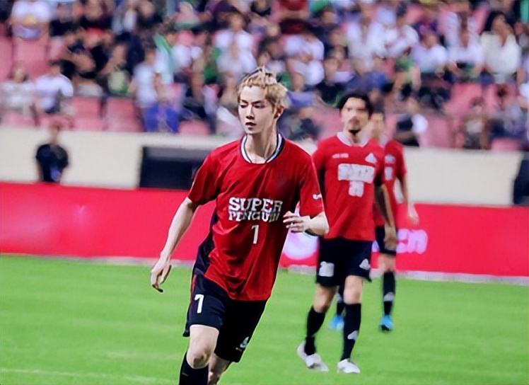 鹿晗和c罗视频,鹿晗和c罗巅峰对决视频